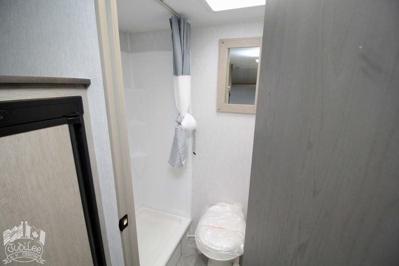 D899693C-4DF2-4B71-AF8F-A5F7AA91FEF2