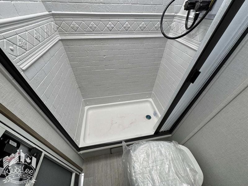 DA680A35-4980-46BB-BA1E-70A7A27D2926