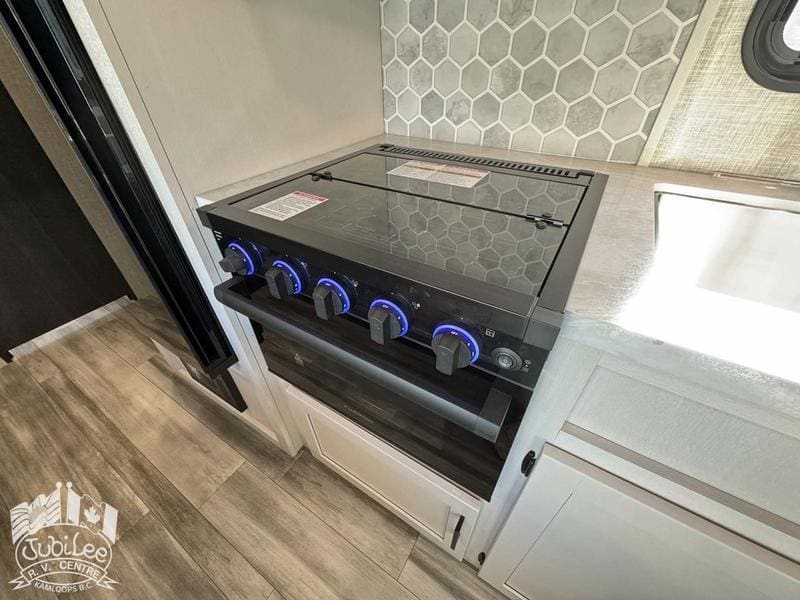 E497D0CC-5C28-495E-9A77-ED8B20DB90BA