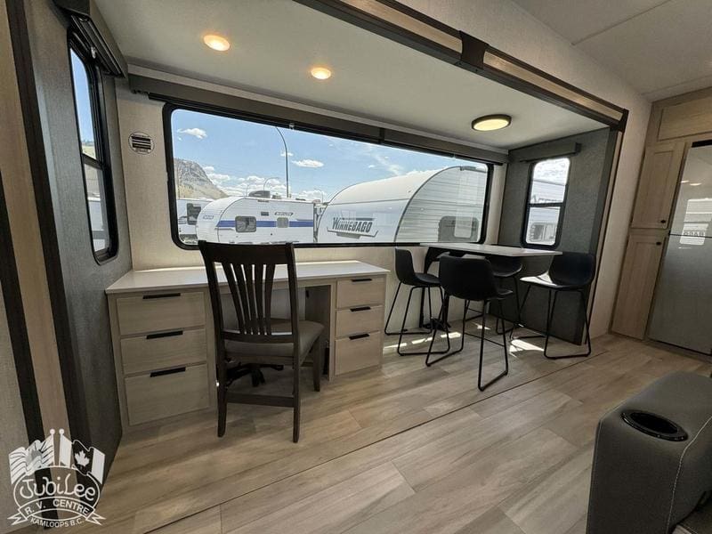 E5224A72-4952-43D6-A51B-C41DDF9515B7