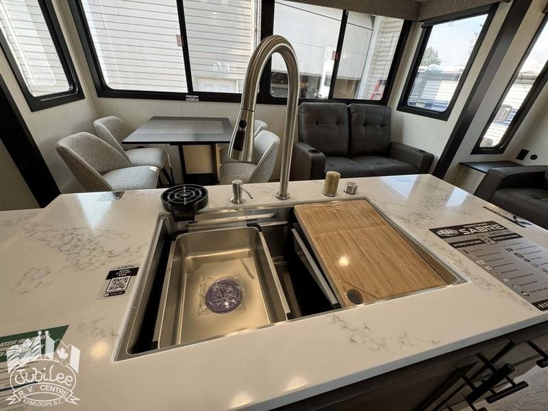 F0C2AA83-DEB9-4215-82DC-B08A6F19F690