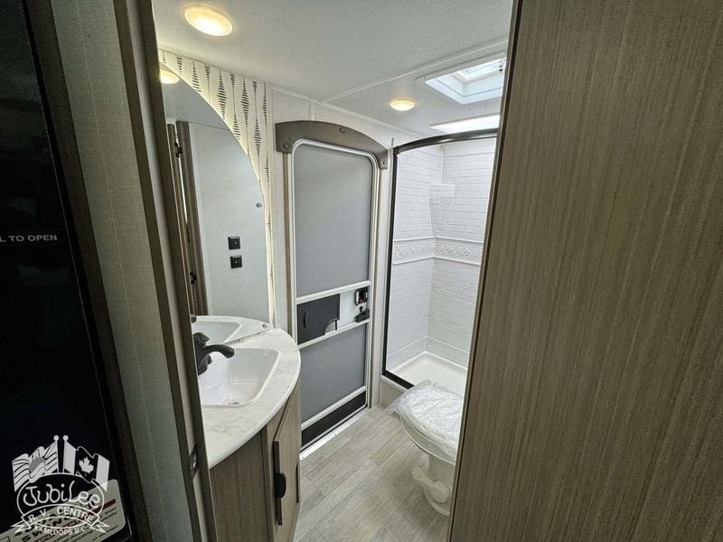 F1223E92-CDF5-436C-85E9-ACDA142422F9