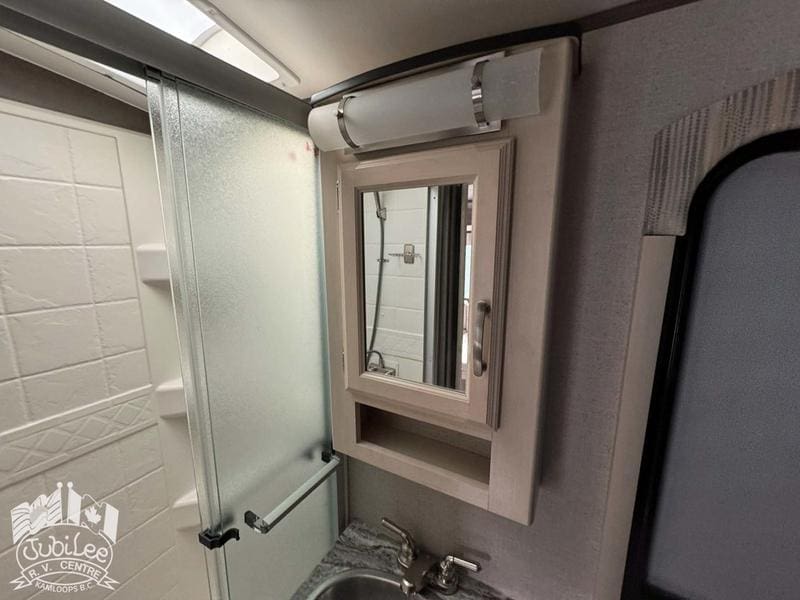 F3B72489-A0E7-4A58-8CAE-634CA1F2A505