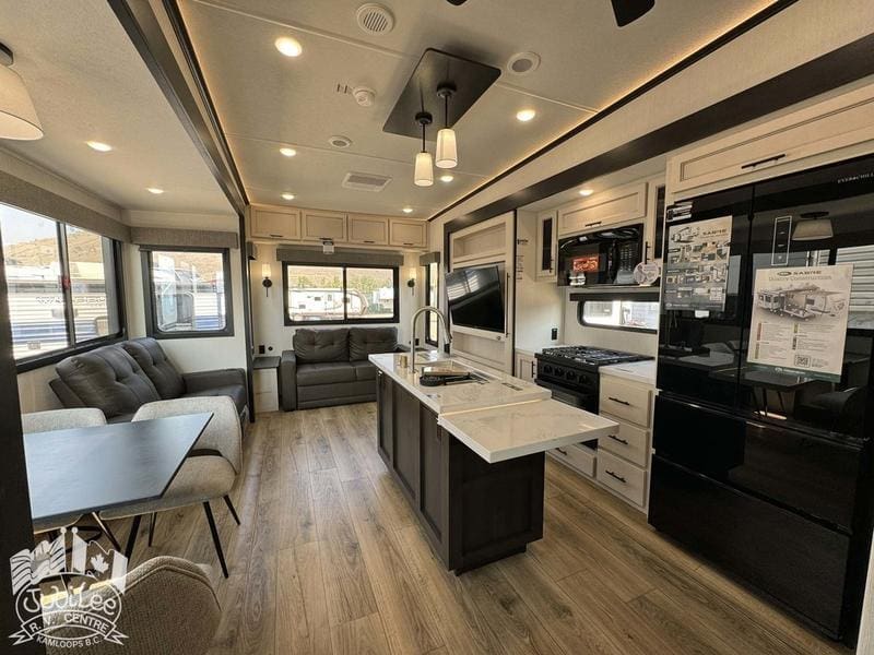 FCA23CDF-07D8-4A71-B982-90B71229B8FC