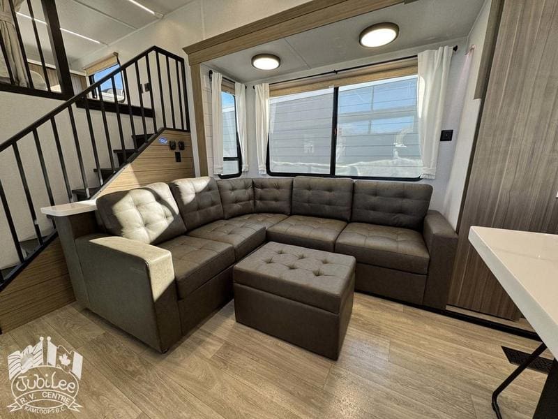 FF0CEC81-5F89-4452-A0C2-1E1E18EFDF5C